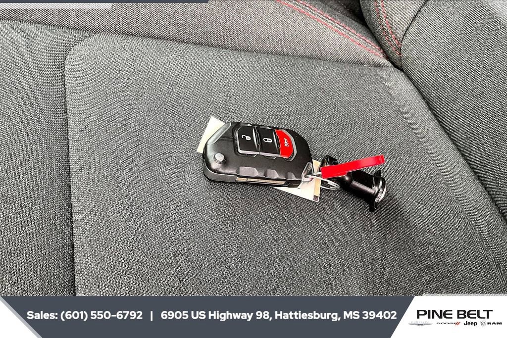 Used 2024 Jeep Wrangler Unlimited Rubicon image 9