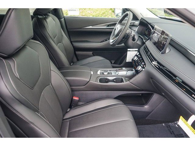 New 2026 INFINITI QX60 Luxe FWD image 17