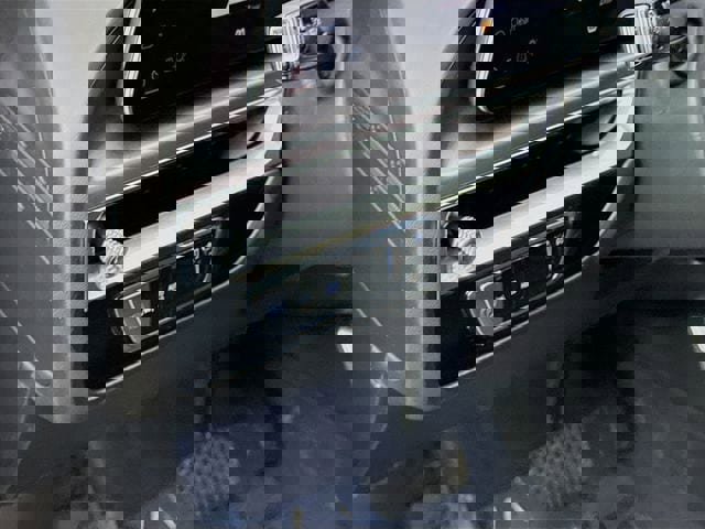 Used 2024 Cadillac Lyriq Tech image 11