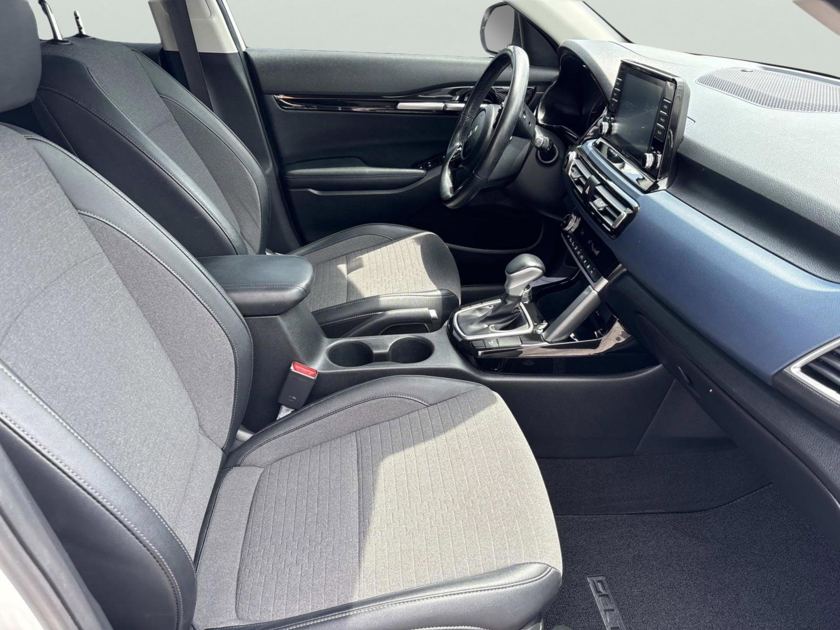 Used 2023 Kia Seltos S FWD image 18