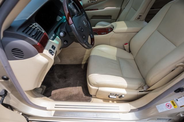Used 2010 Lexus LS 460 RWD image 19