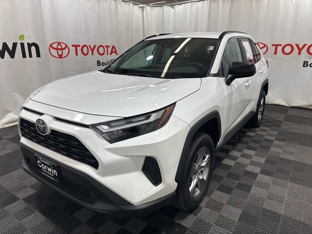 Used 2025 Toyota RAV4 LE image 3