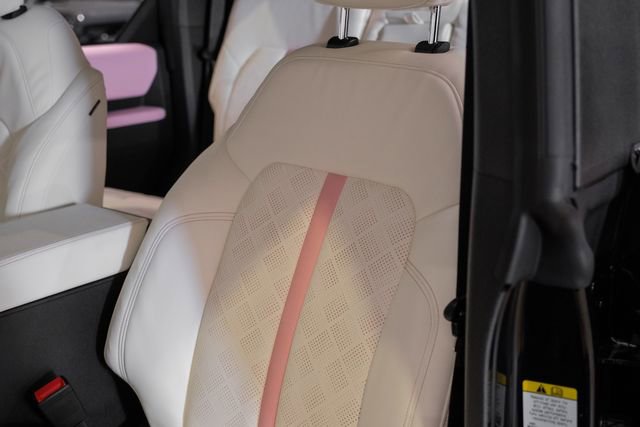 Used 2025 Ford Bronco Heritage Edition image 14