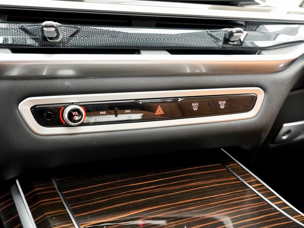 Used 2026 BMW X7 xDrive40i image 18