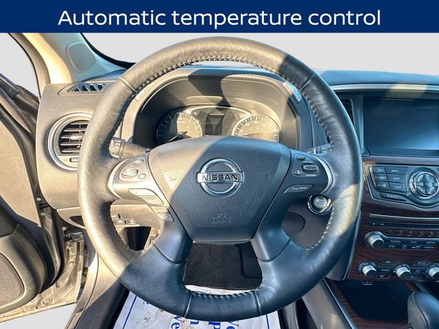 Used 2020 Nissan Pathfinder Platinum image 13