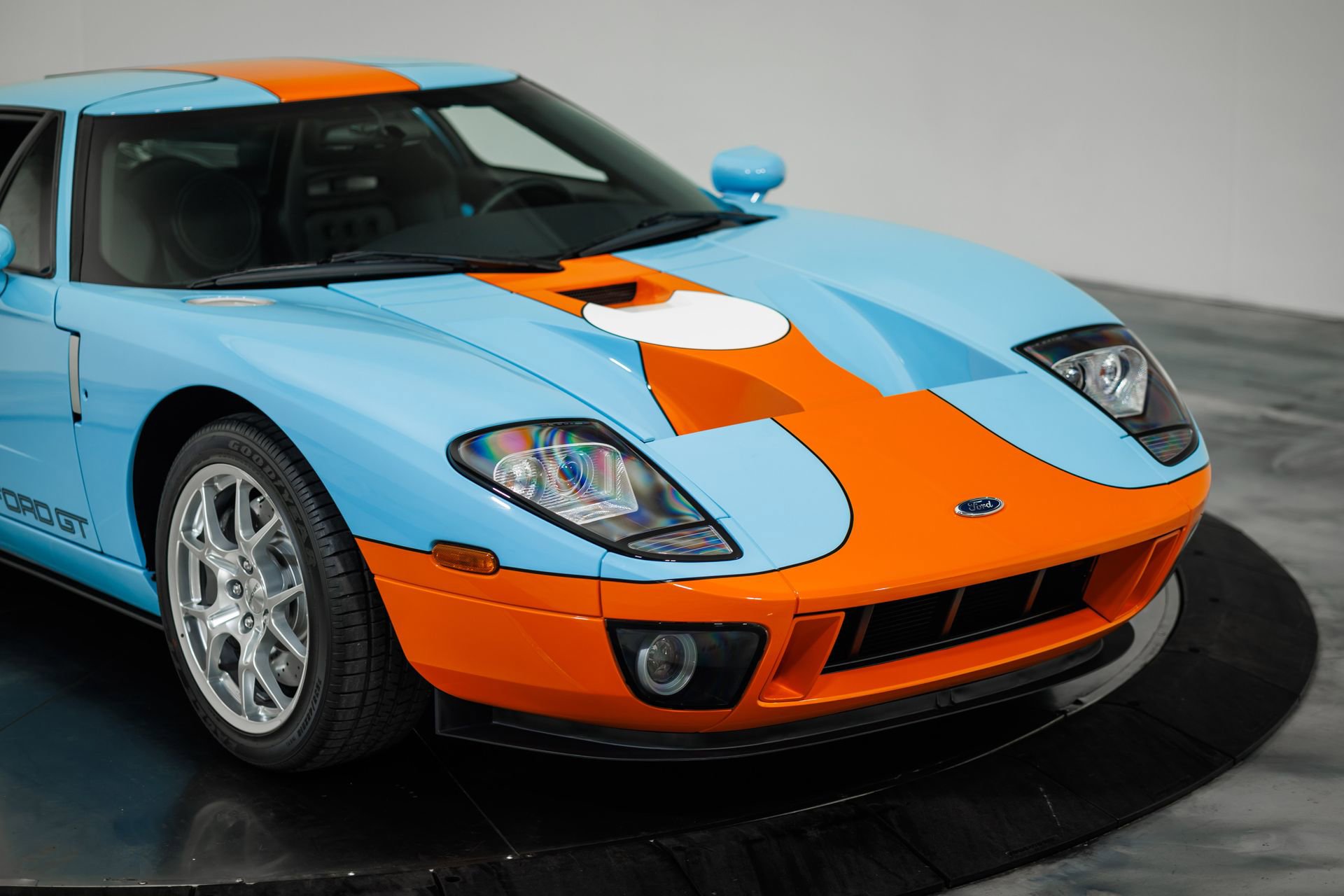 Used 2006 Ford GT image 50