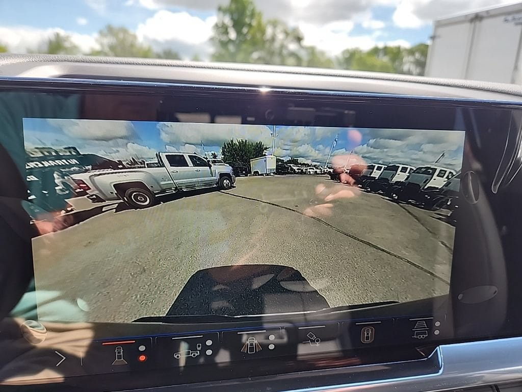 New 2026 Chevrolet Silverado 1500 LTZ w/ LTZ Premium Package AWD/4WD image 23