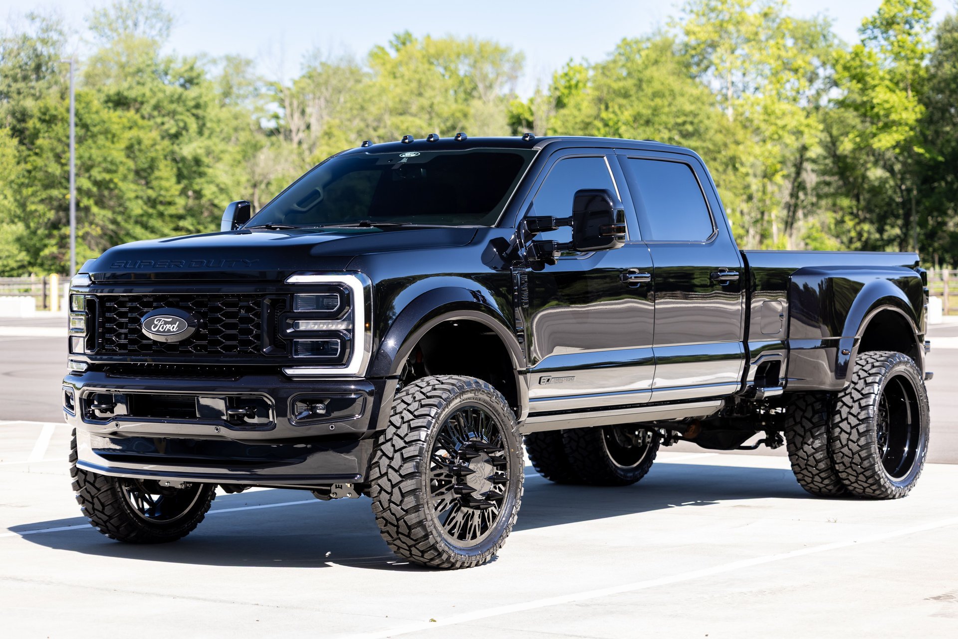 Used 2025 Ford F450 Platinum AWD/4WD image 32