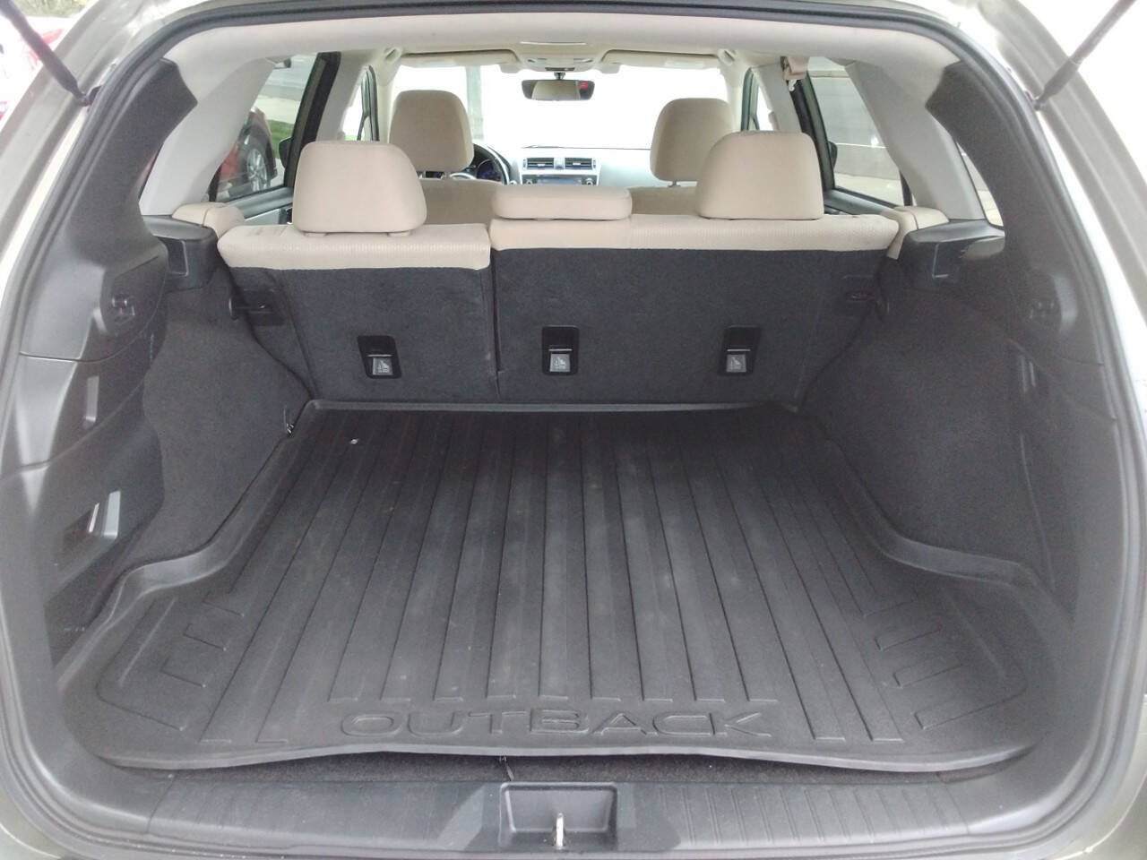 Used 2019 Subaru Outback 2.5i Premium AWD/4WD image 11
