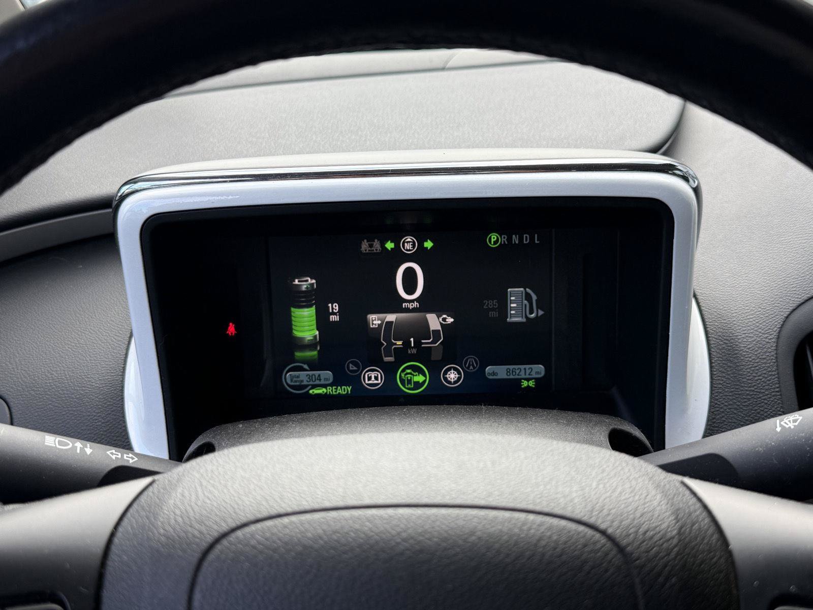 Used 2013 Chevrolet Volt w/ Enhanced Safety Package 1 FWD image 15