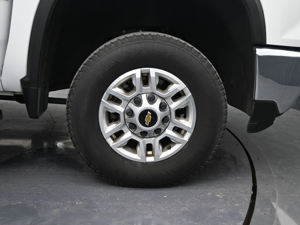Used 2024 Chevrolet Silverado 2500 LT w/ Convenience Package image 38