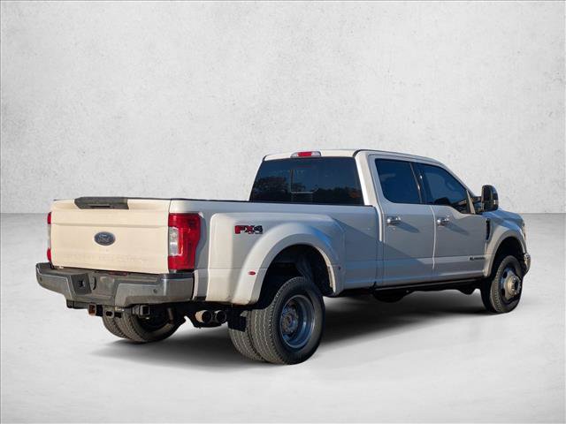 Used 2017 Ford F350 Lariat w/ Lariat Ultimate Package AWD/4WD image 5