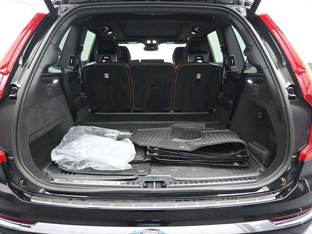 Used 2023 Volvo XC90 B6 Plus w/ Protection Package Premier image 27