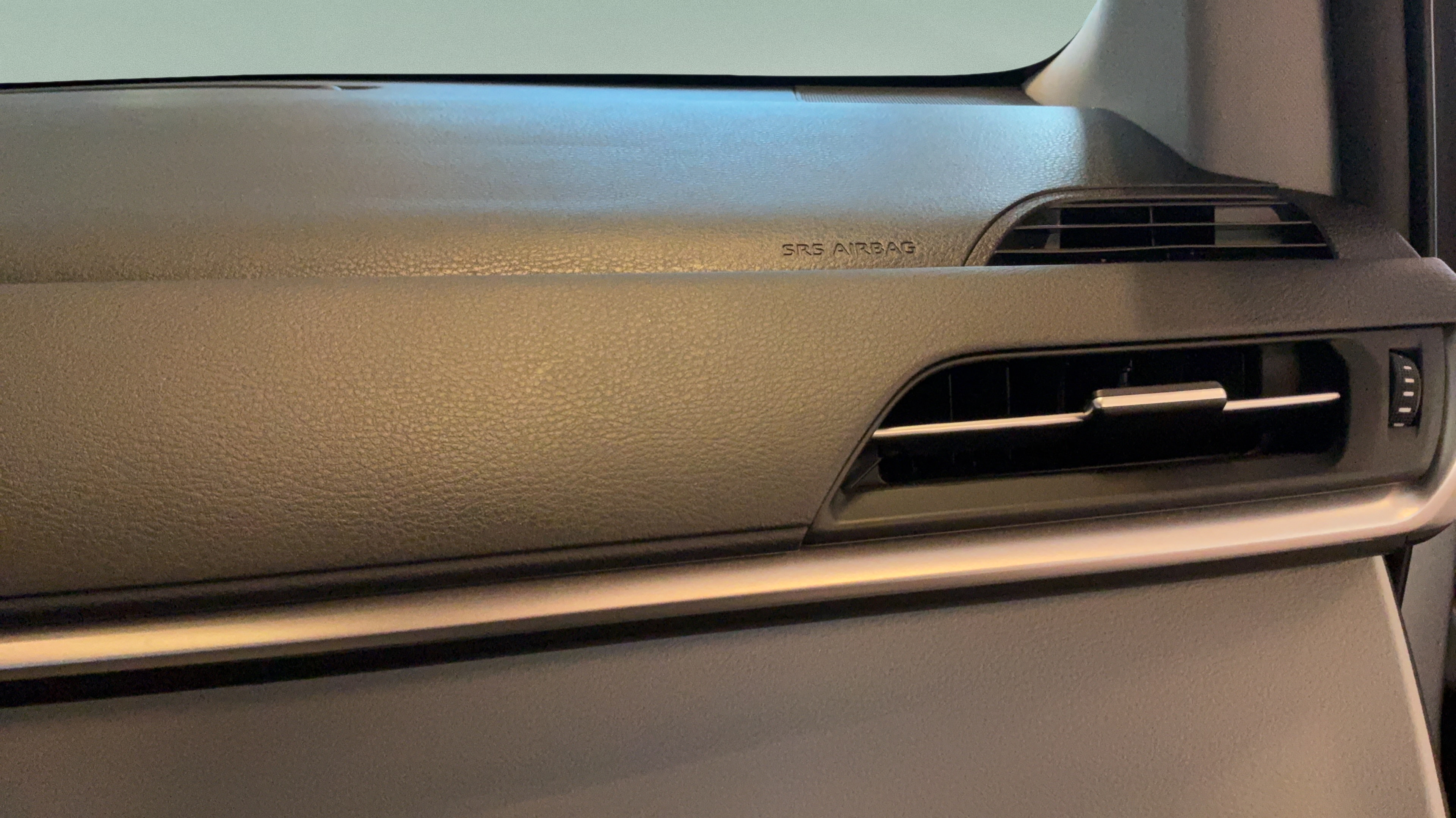 Certified 2025 Toyota Sienna XLE FWD image 42