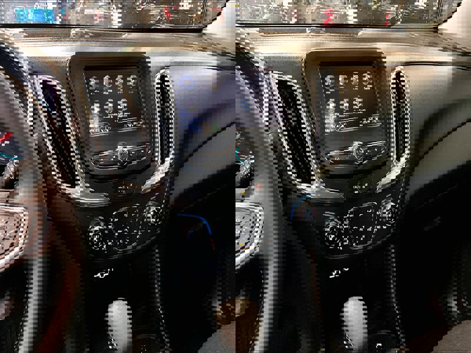 Used 2023 Chevrolet Equinox LT image 18