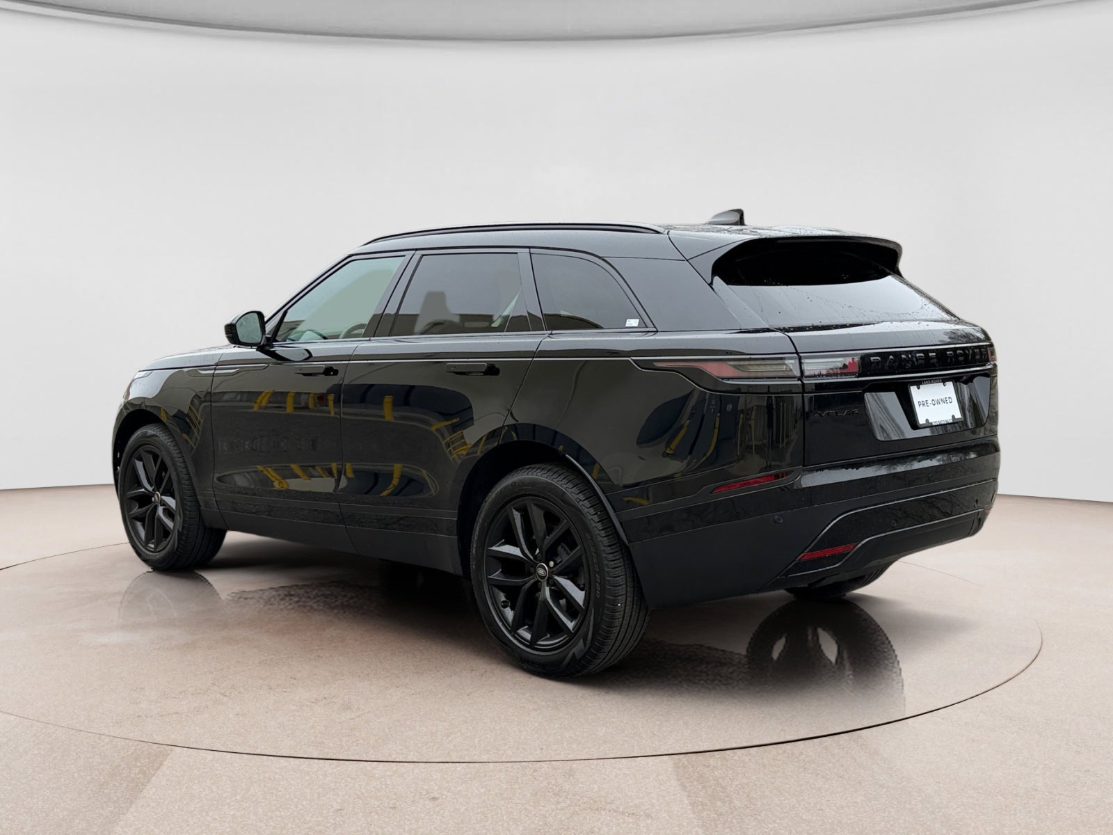 Used 2024 Land Rover Range Rover Velar S AWD/4WD image 3