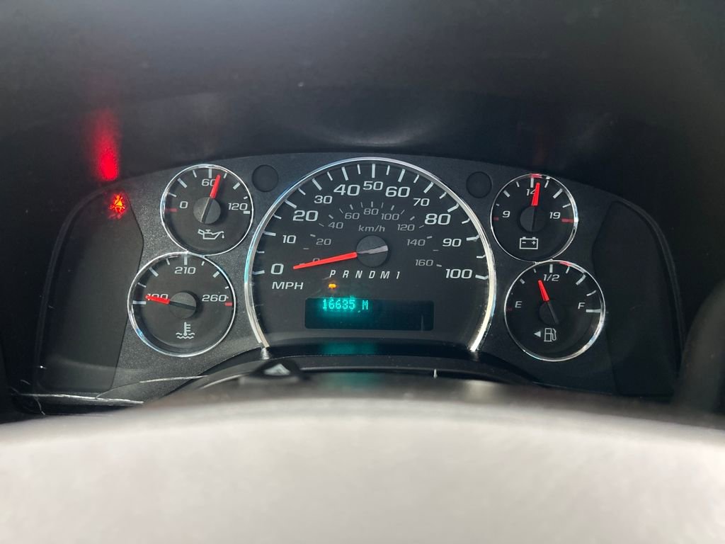 Used 2024 GMC Savana 2500 w/ Driver Convenience Package image 17