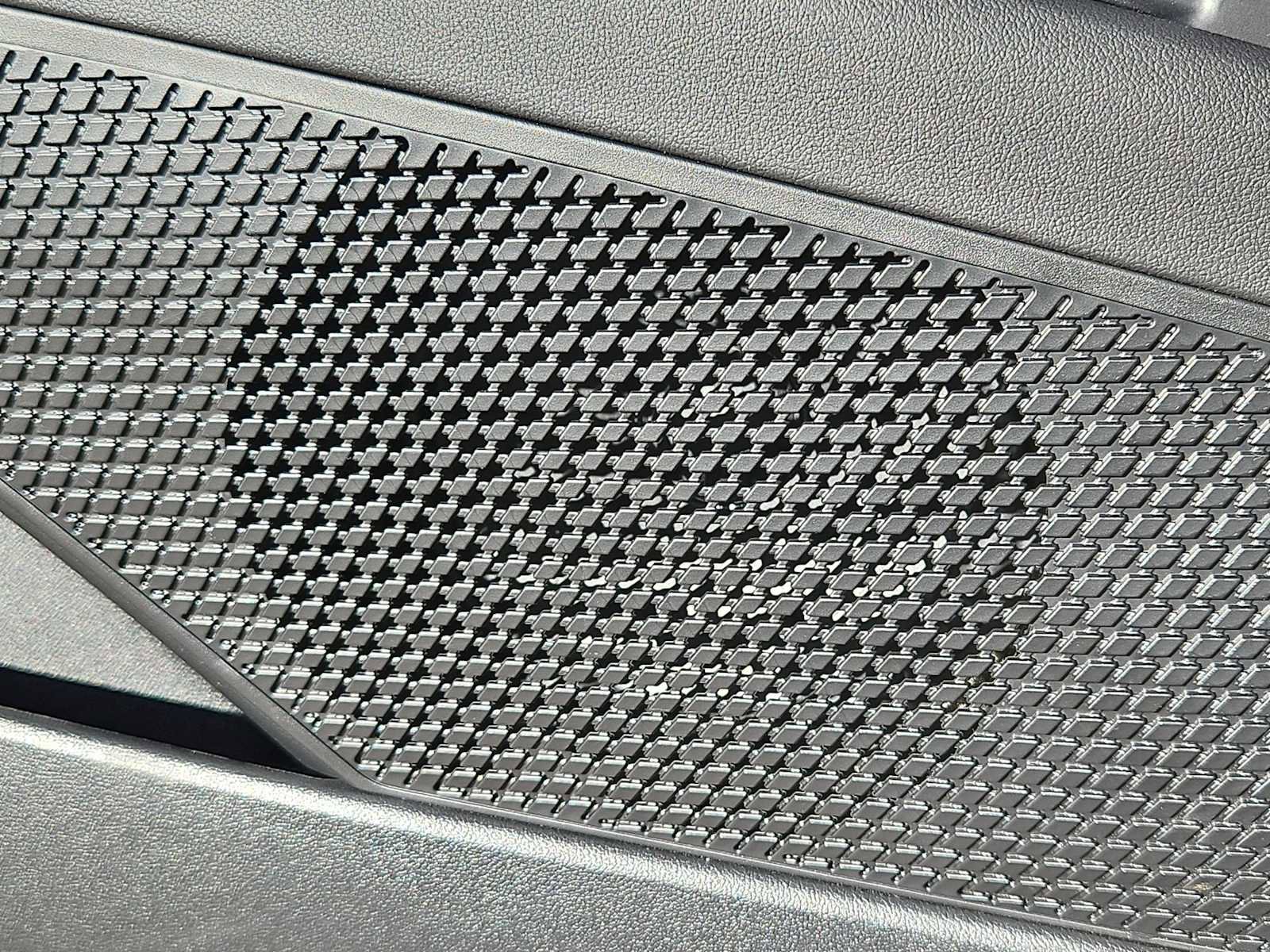 Certified 2025 Hyundai Elantra SE image 29