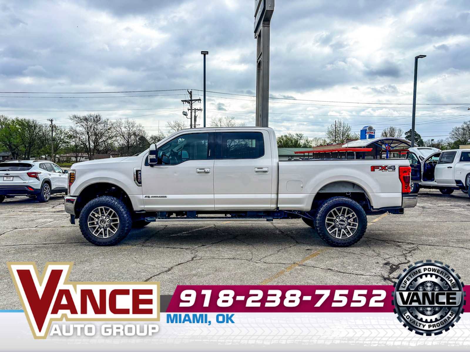 Used 2019 Ford F250 Lariat w/ Lariat Ultimate Package image 4