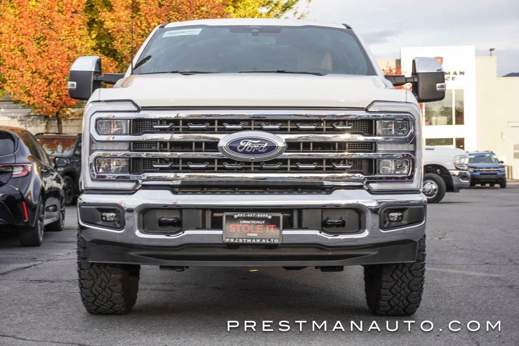 Used 2025 Ford F250 Lariat w/ Chrome Package image 17