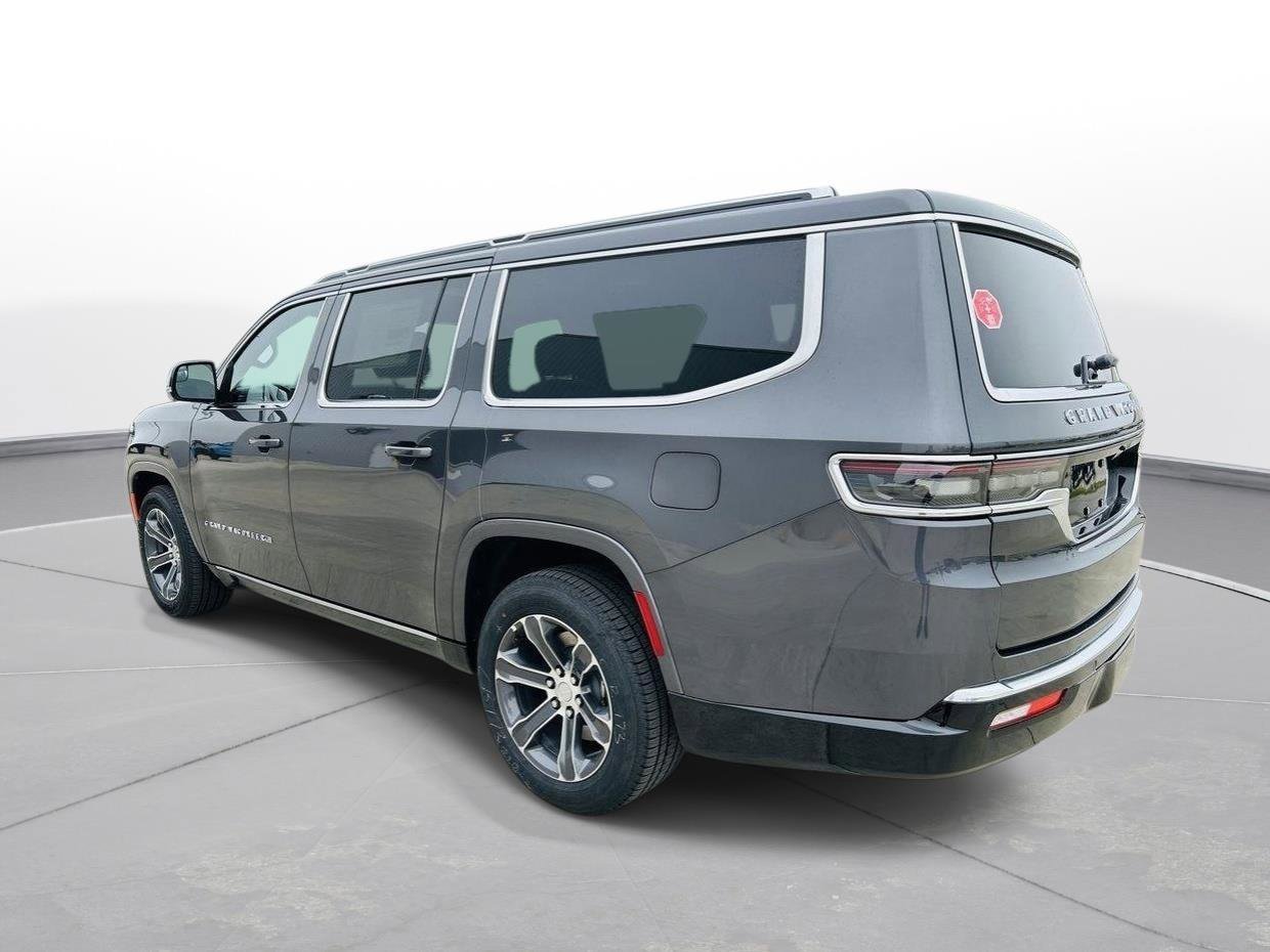 New 2024 Jeep Grand Wagoneer L 4WD w/ Convenience Group III image 42