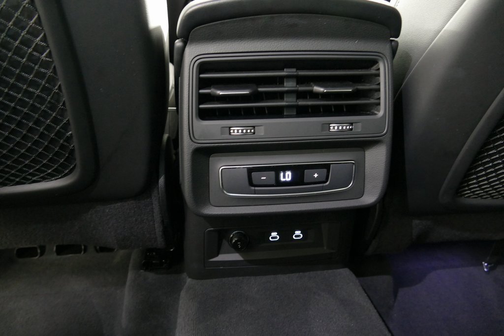 Used 2025 Audi Q7 3.0T Premium Plus image 28