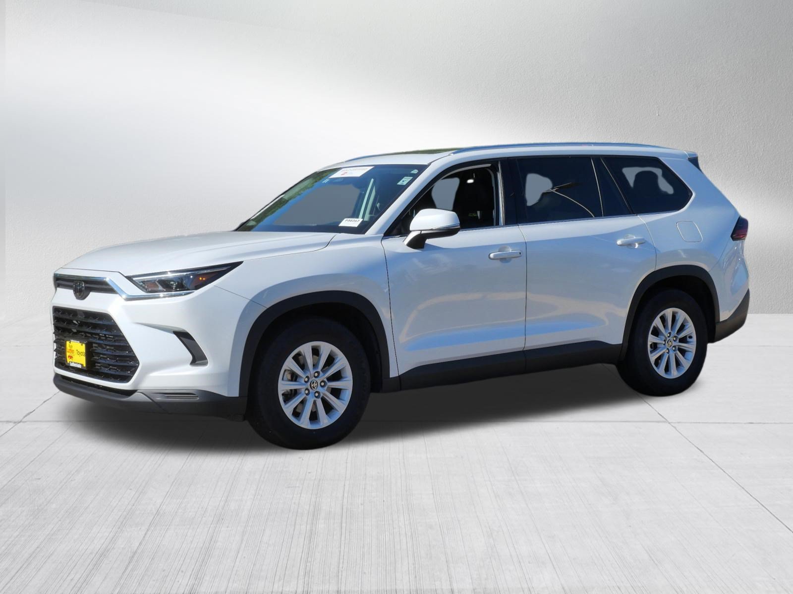 Certified 2025 Toyota Grand Highlander AWD image 3