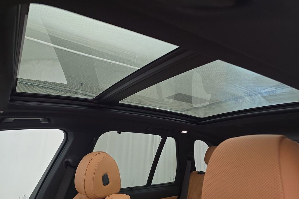 Certified 2023 BMW X5 xDrive45e w/ Executive Package image 23