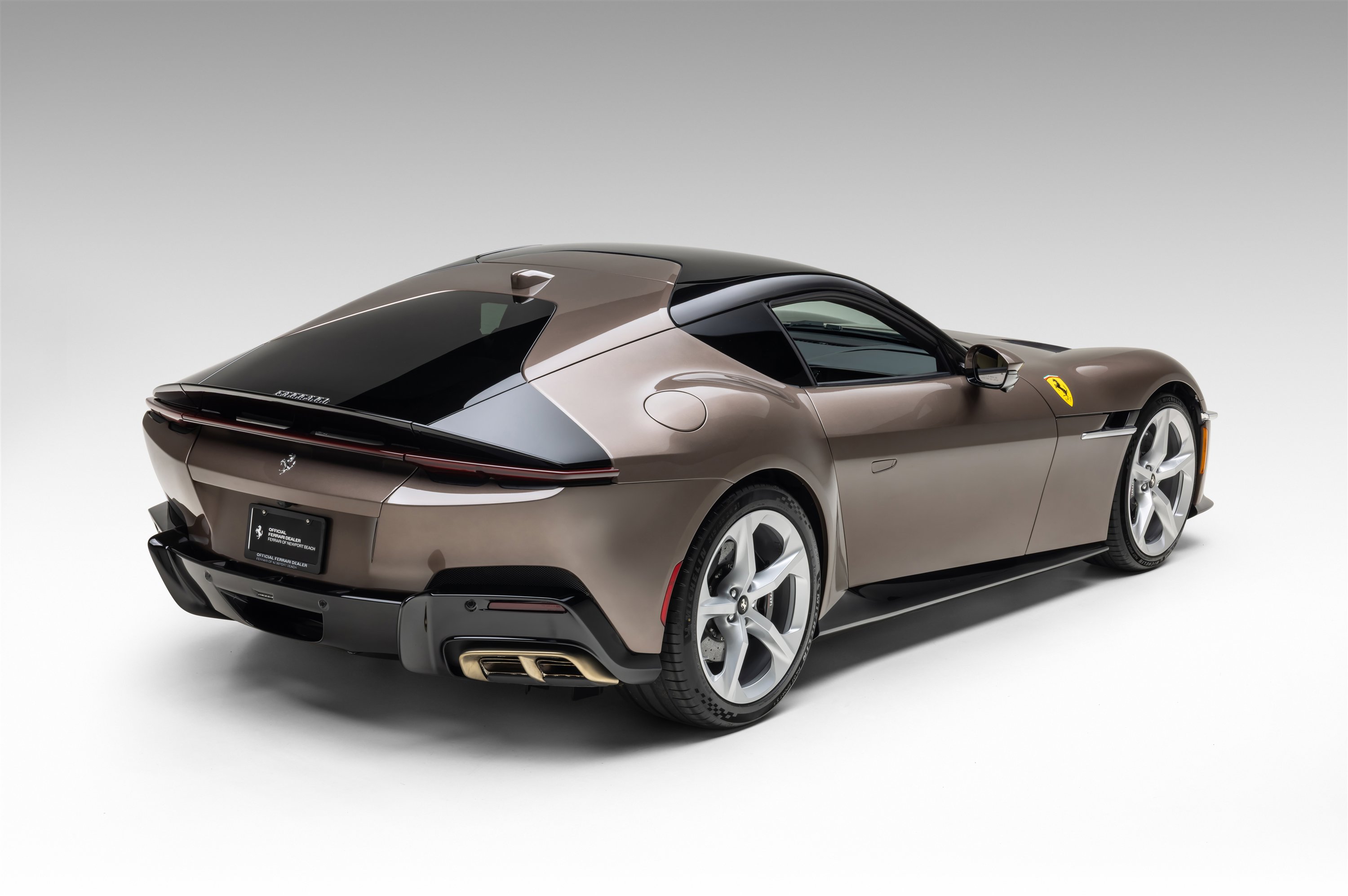 Certified 2025 Ferrari 12Cilindri image 13