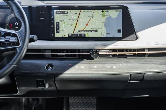 Used 2023 Nissan Ariya AWD image 22