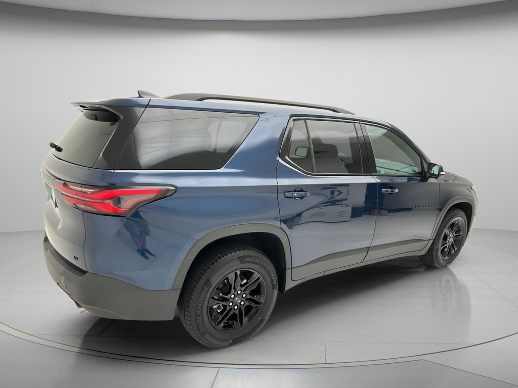 Used 2023 Chevrolet Traverse LT w/ Midnight/Sport Edition AWD/4WD image 5