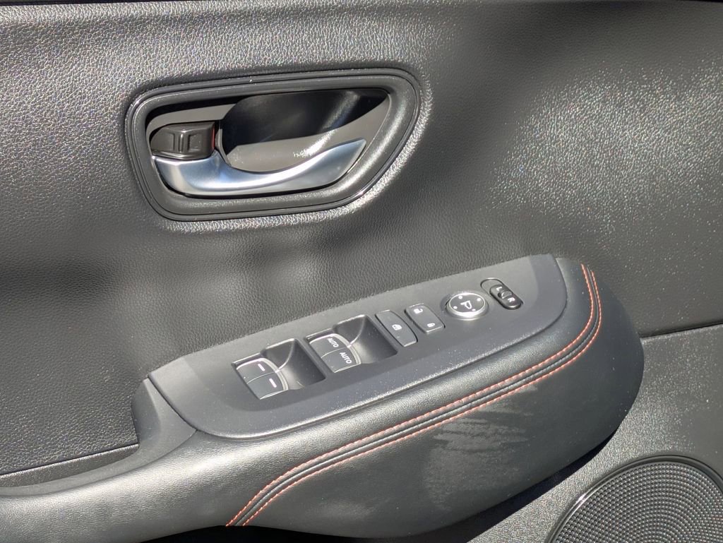 Used 2025 Honda HR-V Sport image 13