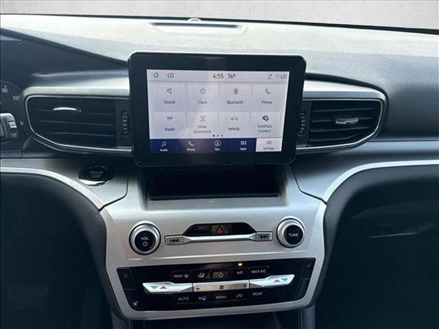 Used 2022 Ford Explorer XLT w/ Equipment Group 202A image 13