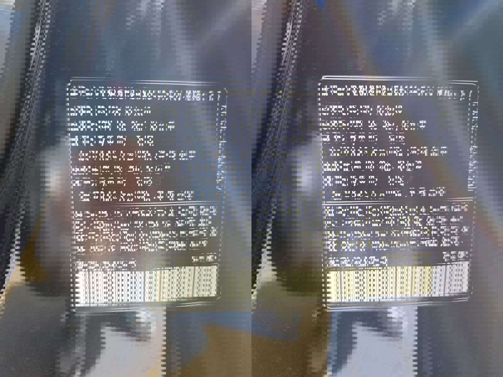 Used 2018 Volkswagen Tiguan SE image 34