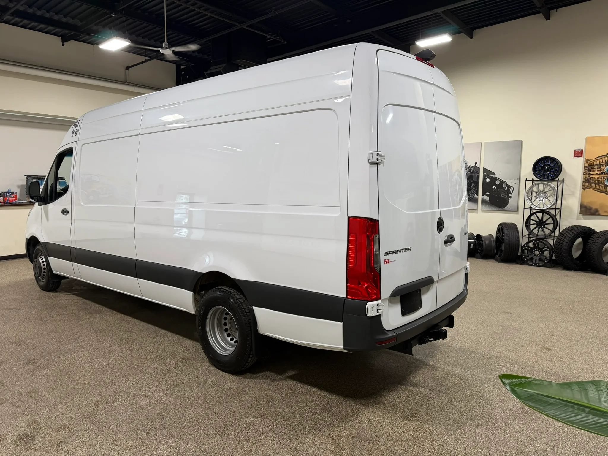 Used 2021 Mercedes-Benz Sprinter 3500 image 11