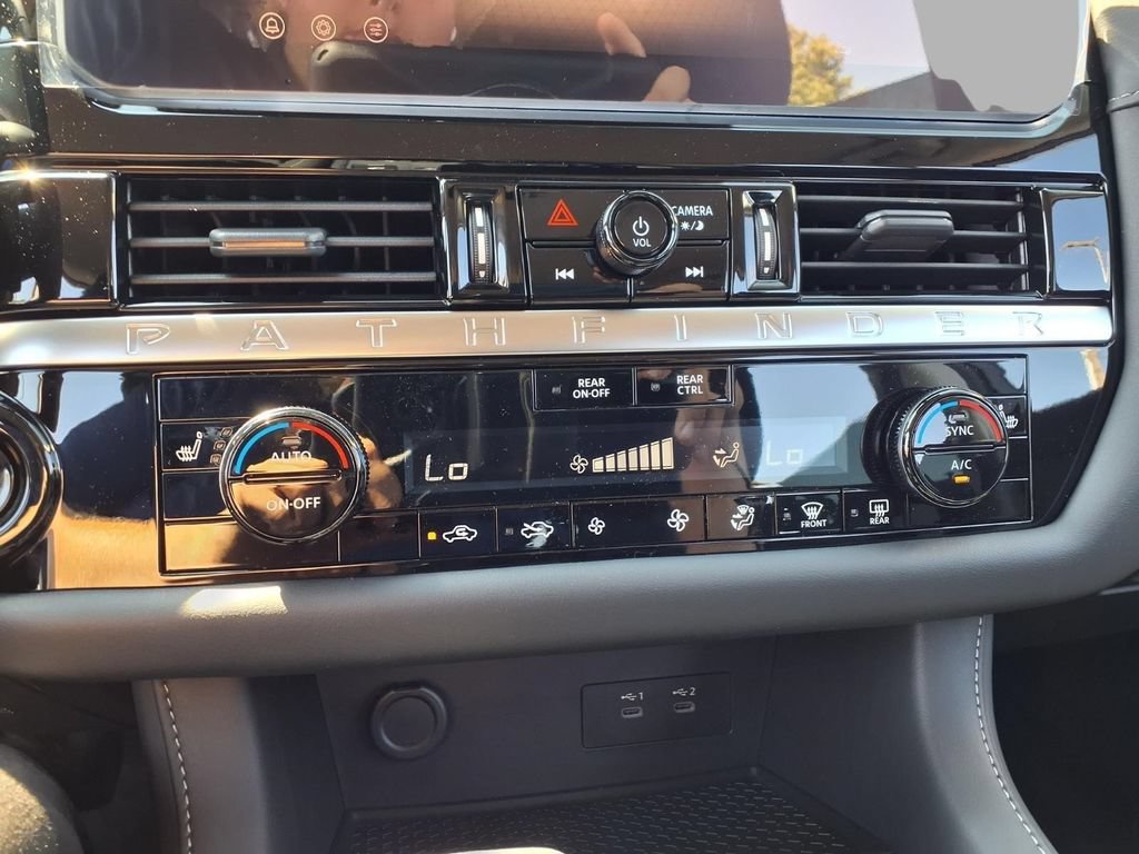 New 2026 Nissan Pathfinder SV AWD/4WD image 9