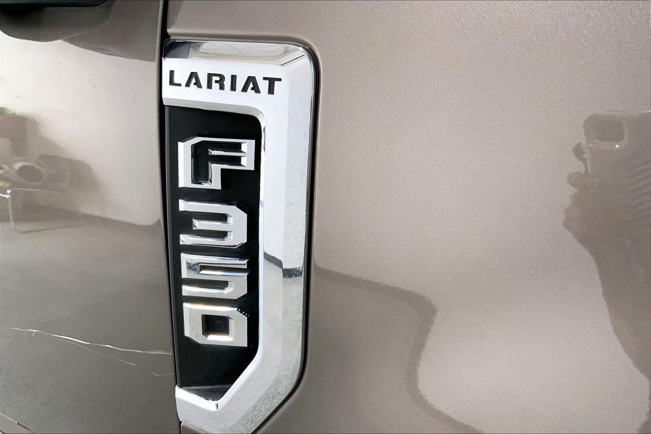 Used 2022 Ford F350 Lariat w/ Lariat Ultimate Package AWD/4WD image 7