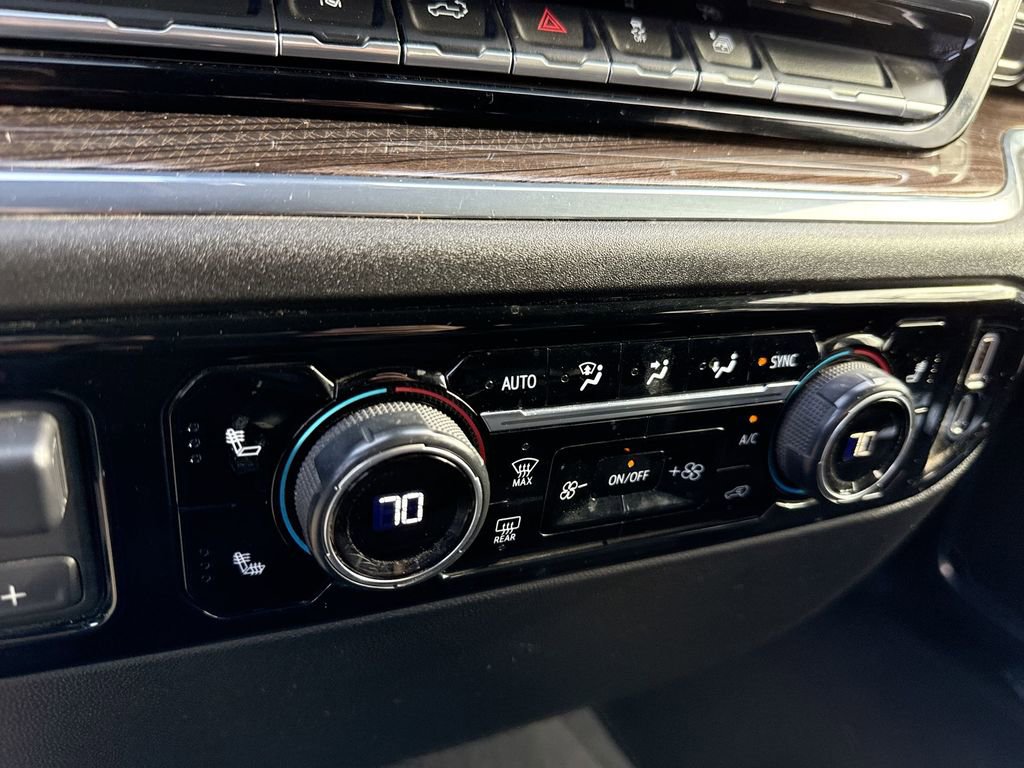 Used 2024 Chevrolet Silverado 2500 LT w/ Convenience Package image 35