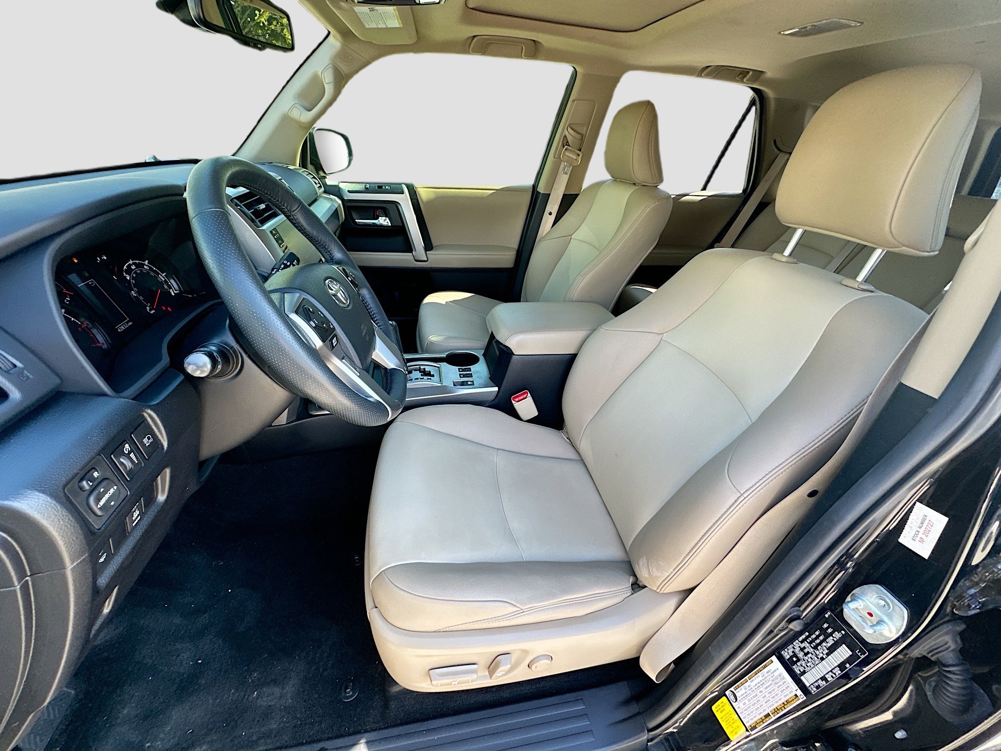 Used 2020 Toyota 4Runner SR5 image 21