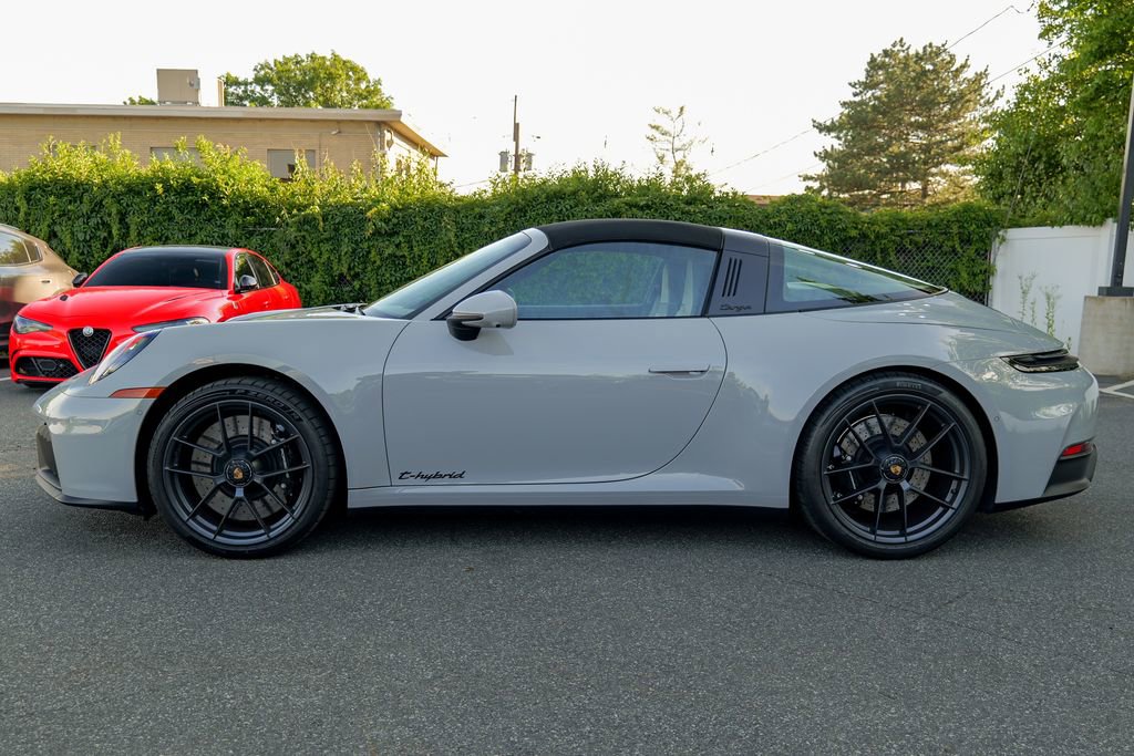 Used 2026 Porsche 911 Targa 4 GTS AWD/4WD image 4