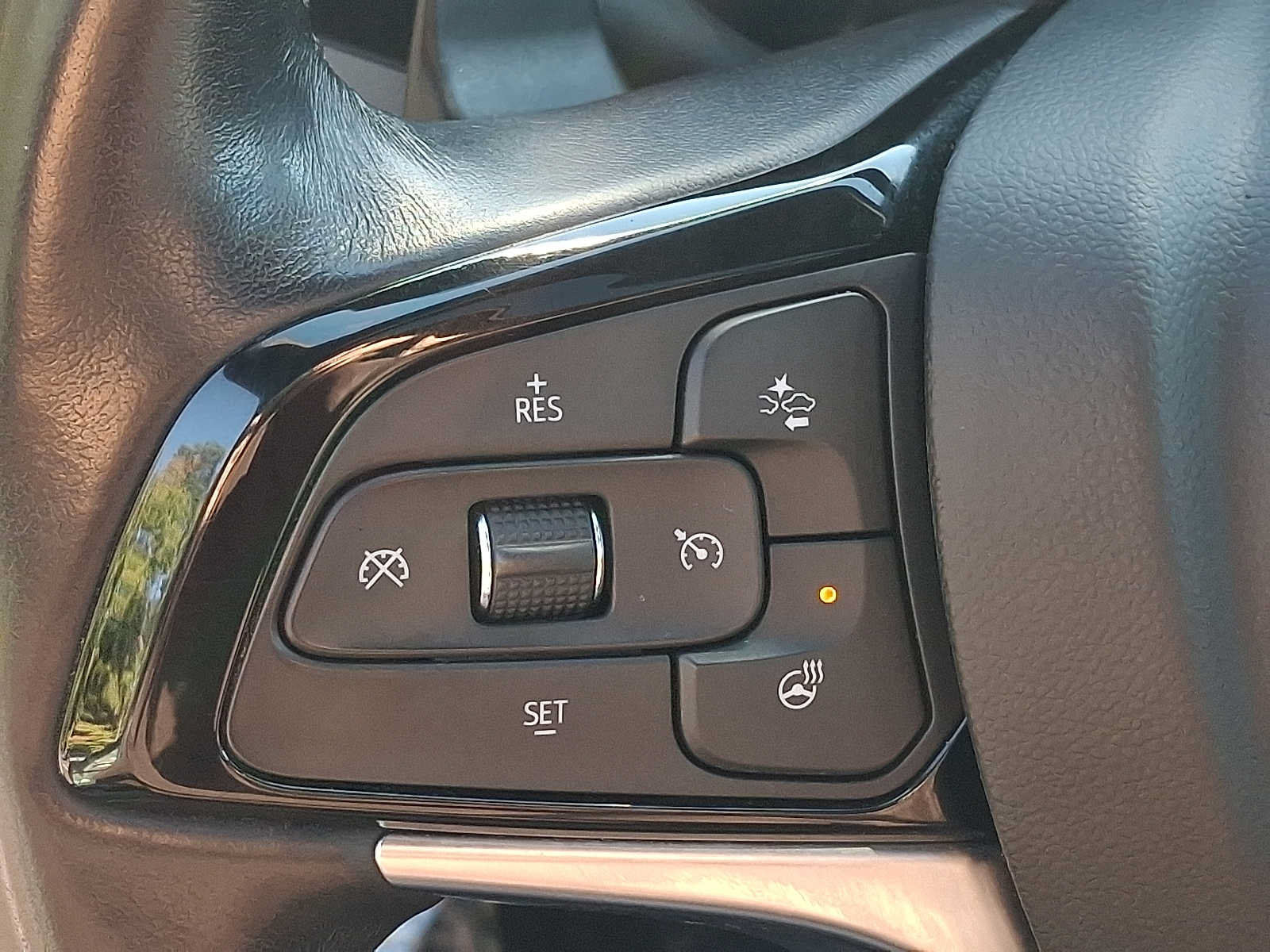 Used 2023 Buick Enclave Essence w/ Experience Buick Package AWD/4WD image 21