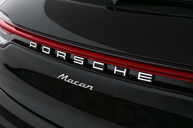 New 2026 Porsche Macan image 35