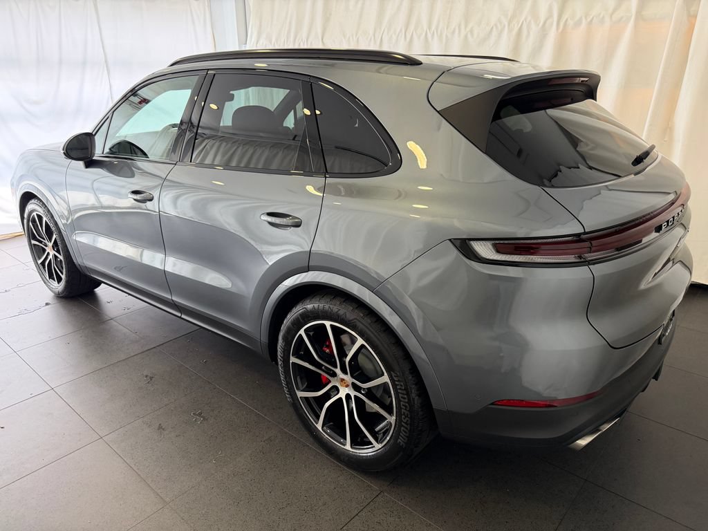 New 2026 Porsche Cayenne S AWD/4WD image 3