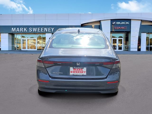 Used 2025 Honda Accord SE image 31