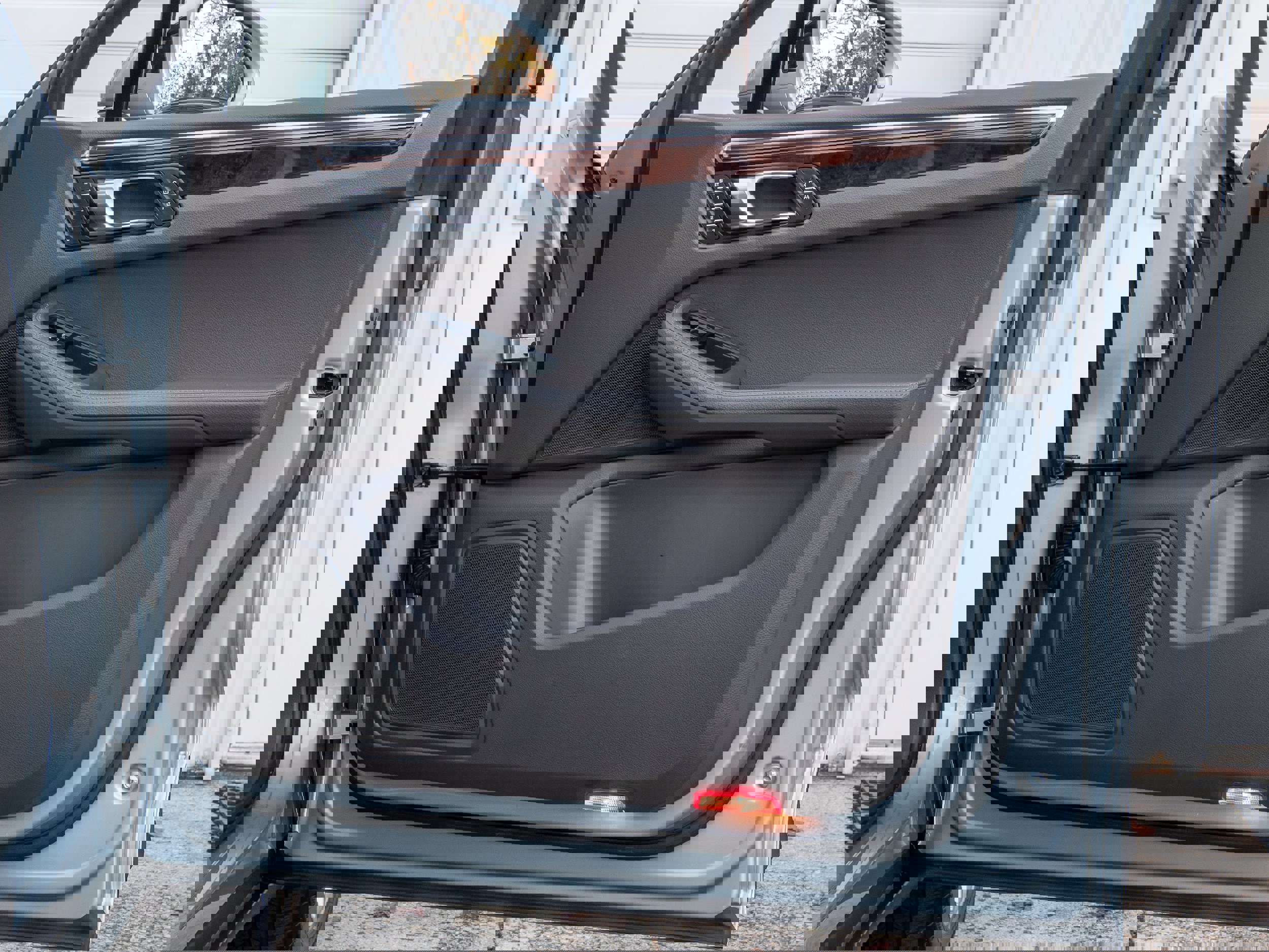 Used 2023 Porsche Macan image 30