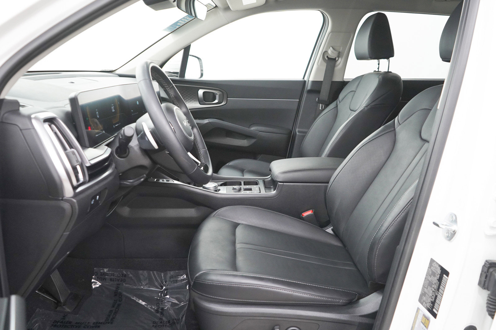 Used 2025 Kia Sorento EX AWD/4WD image 17