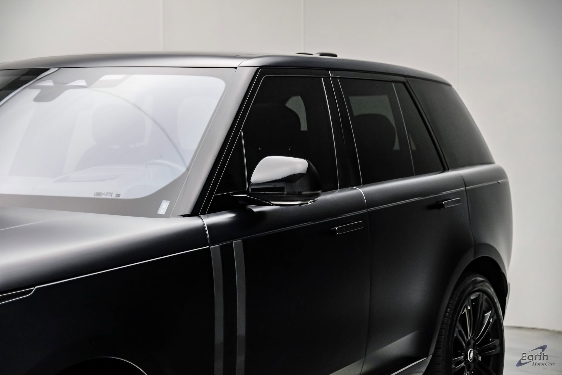 Used 2023 Land Rover Range Rover SE image 27