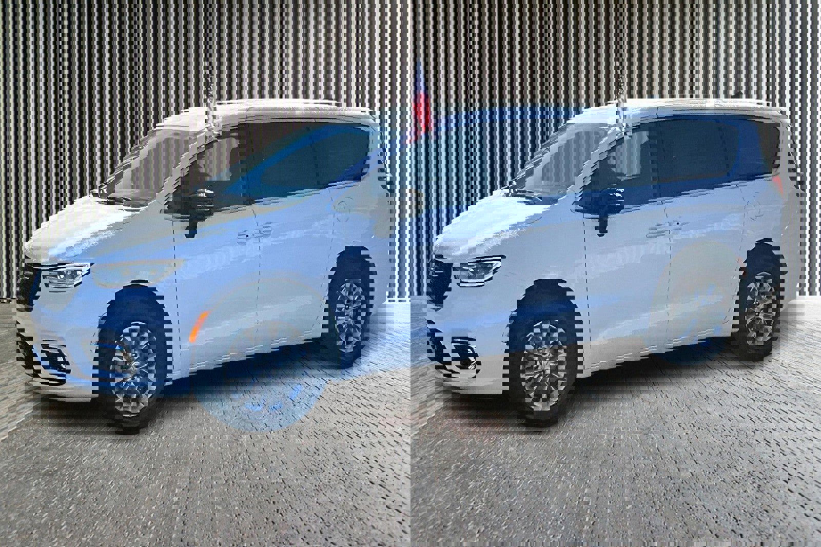 New 2026 Chrysler Pacifica Select image 2