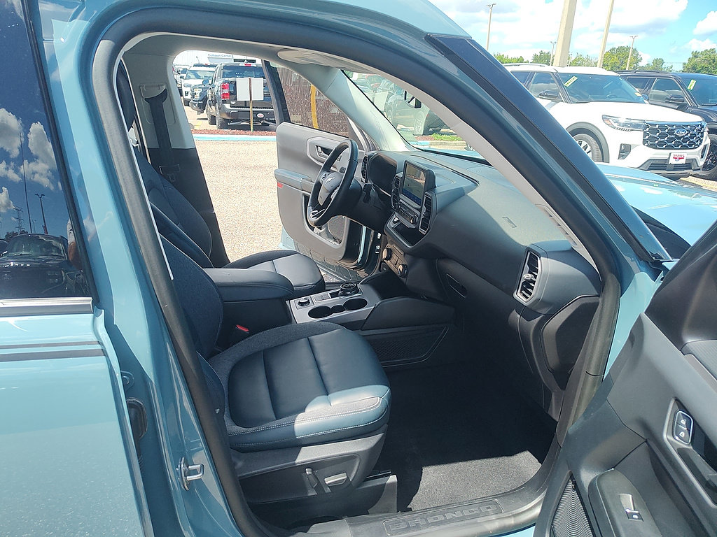 Certified 2023 Ford Bronco Sport Outer Banks w/ Tech Package AWD/4WD image 28