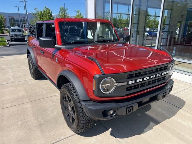 Used 2024 Ford Bronco Black Diamond AWD/4WD image 1
